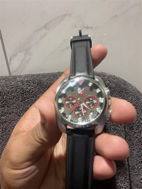 this lamborghini watch i got to dont know ehat modell it is : r/Watches