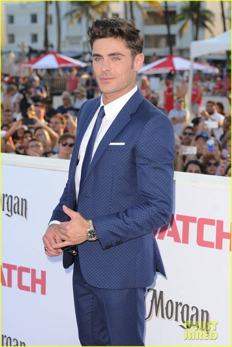 Zac Efron Suits Up For The Baywatch Premiere In Miami Photo 3898508