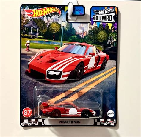 Neu Hot Wheels Premium Porsche 935 Neu und originalverpackt in Wettingen für CHF 24