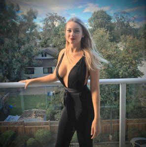 Absolutely Gorgeous Porn Pic