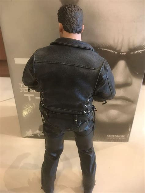 Hot Toys Mms Terminator T T Hobbies Toys Toys Games On Carousell