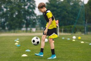 Learn To Juggle A Soccer Ball Complete Guide