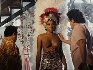 Naked Carolina Bezerra In Trinta