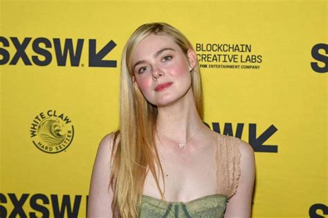 Pin De Milton Martinez En Elle Fanning Queen