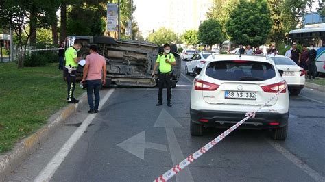 Adıyaman da trafik kazası 2 yaralı Son Dakika Haberleri