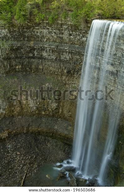 2 Waterfall Ledge Gravels Images, Stock Photos, 3D objects, & Vectors ...