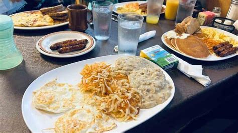 12 Best Breakfast In Wisconsin Dells - Must Try In 2025