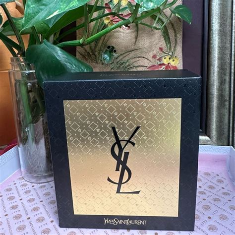 Ysl 圣罗兰夜皇后精华