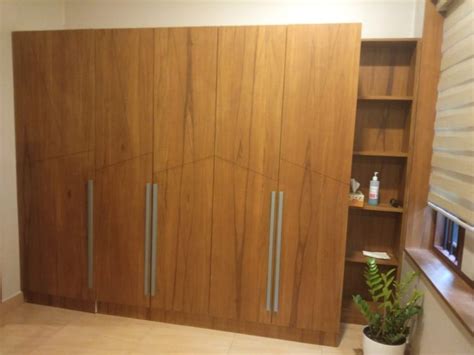 Doors Brown Wooden Wardrobe Without Locker At Rs Sq Ft In