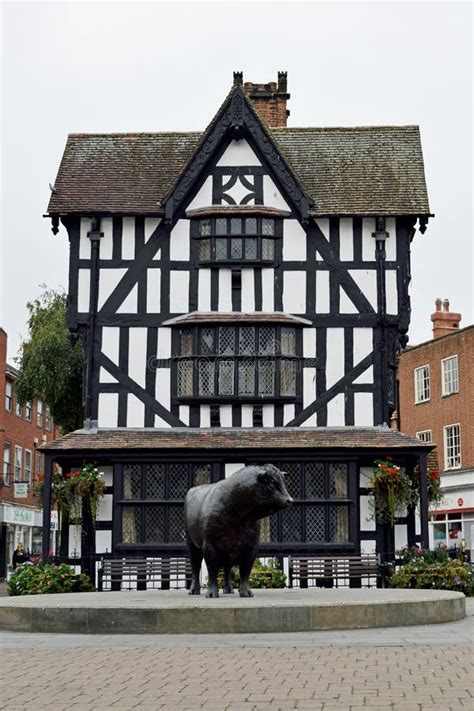 Old House Museum & Statue of a Hereford Bull, Hereford, Herefordshire ...