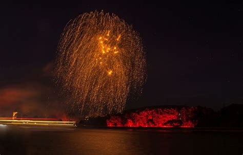 Rhein In Flammen Lahnstein Freut Sich Auf Feuerwerksspektakel Aktuell