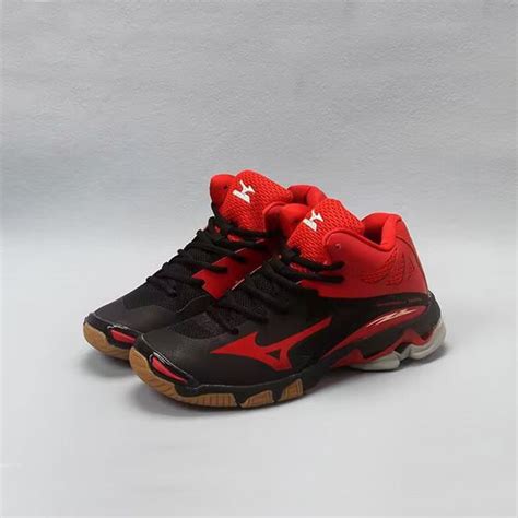 Кроссовки Mizuno - купить с доставкой по выгодным ценам в интернет ...