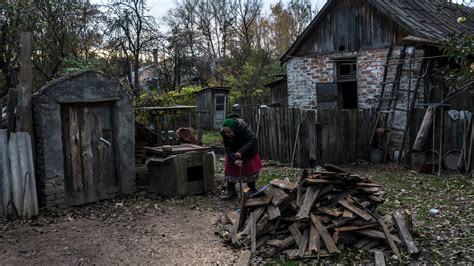Ukrainians Brace for a Cold Winter Amid Russian Conflict - The New York