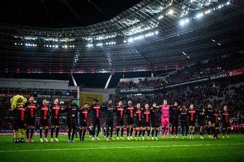 Bayer Leverkusen Lift Dfb Pokal Trophy Xabi Alonso S Side End