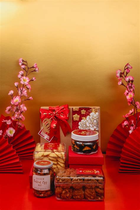 Order Online Paket Happiness Hampers Imlek Cny Kue Kering