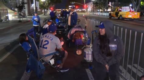 Dodgers fans arrived before dawn for World Series parade – NBC Los Angeles