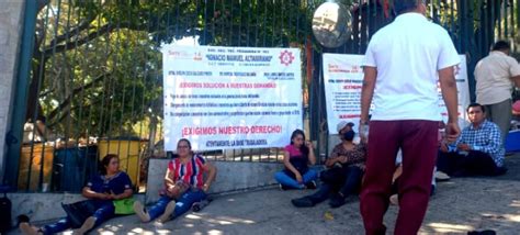 Maestros De Secundarias T Cnicas Toman Palacio Municipal El Sol De