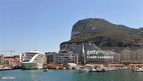 15 Ocean Village Marina Gibraltar Stock Photos, High-Res Pictures, and ...