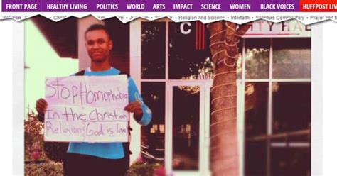 Jovem Gay Rasga A B Blia Durante Aula E Suspenso Da Escola Nos Eua