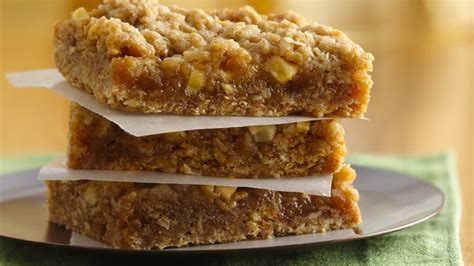 Easy Caramel Apple Bars Recipe