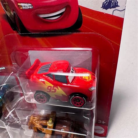 Disney Store Ensemble Voiture Miniature Ivy Disney Pixar Cars Sur La