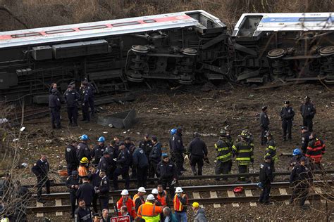 Engineer fell asleep before deadly train derailment: feds