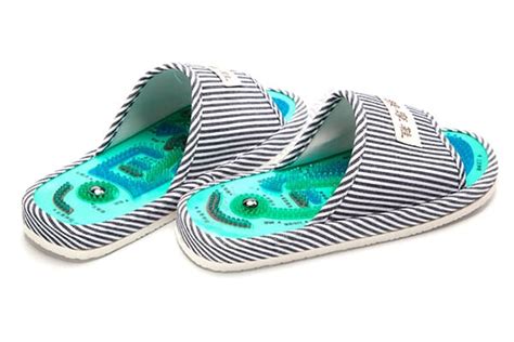 Выбираем тапочки для дома – на что обратить внимание, чтобы купить лучшие