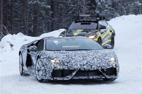 2024 Lamborghini Aventador Successor Caught Playing in the Snow, Could ...