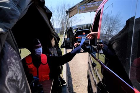 Pierwszy punkt szczepień drive thru w województwie świętokrzyskim TKN24