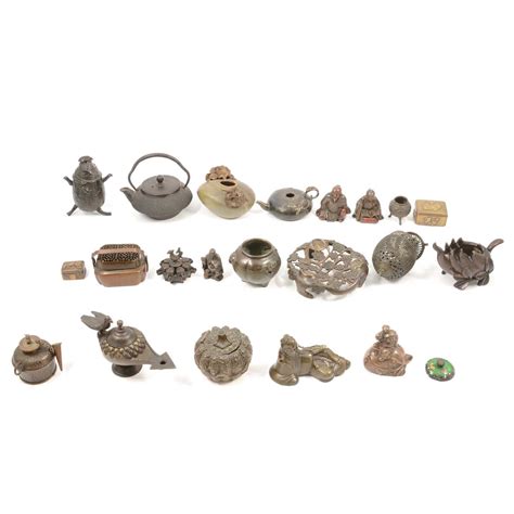 lot  small collection  asian metal objects