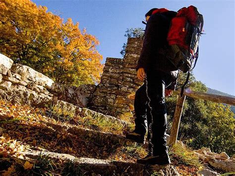 Il Cammino Nel Cuore Dellitalia Sulle Orme Di Francesco San Francesco