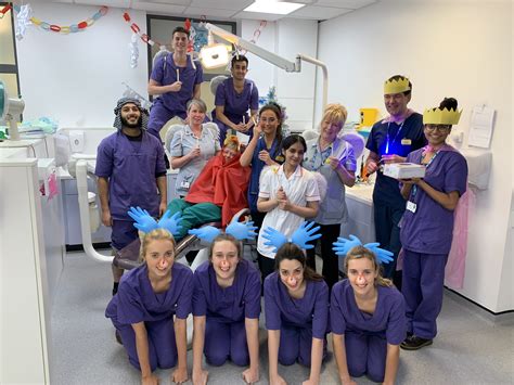 Best clinical group photo competition – The Articulator