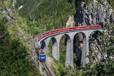 Bernina express, switzerland — Stock Photo © fedevphoto #125068094