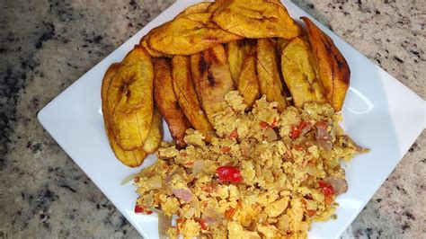 Plantain And Egg A Typical Nigerian Breakfast Youtube