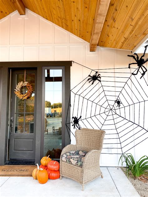 Spider Halloween Decor | Thermaland Oaks