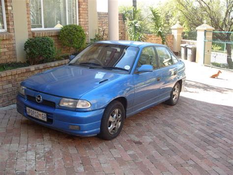 Opel 1999 Opel Astra Euro 200ie Royal Blue Was Listed For R2600000