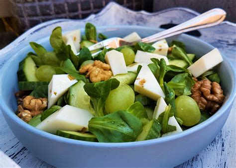 Geitenkaas Salade Met Veldsla En Druiven Lekker Tafelen