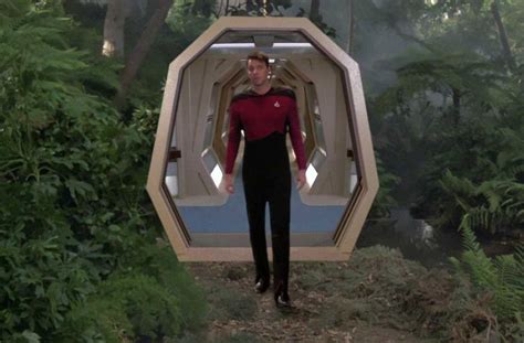 Oculus: We'll have Star Trek Holodeck VR experience in 15 years