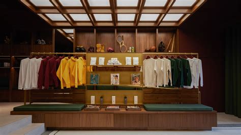 Ringo Studio Positions Sex Toys In Athletic Themed Room For Contact Sports