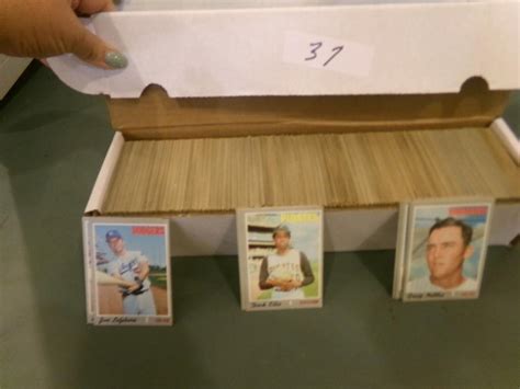 Lot Topps Baseball Cards