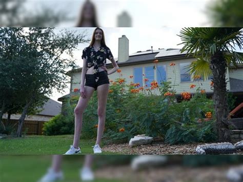 Maci Currin This Is The Girl With The Longest Legs In The World The Name Is Recorded In The