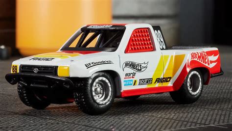 Hot Wheels Jsou Pr Zradou Ameriky Tvrd Trump Hroz Cly A Z Kazem Prodeje