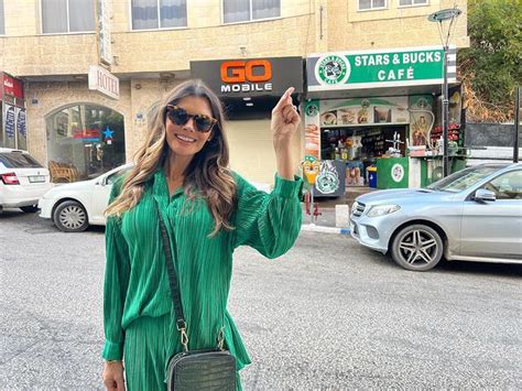 Ali Landry Wiki Biography Age Appearance Bikini Photos Parents Surgery Education