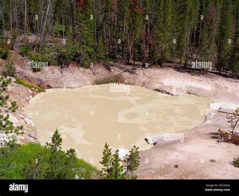 Sulphur Cauldron Yellowstone National Park Stock Photo Alamy