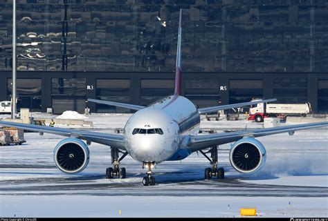 Oe Lpb Austrian Airlines Boeing Z Er Photo By Chris Jilli Id