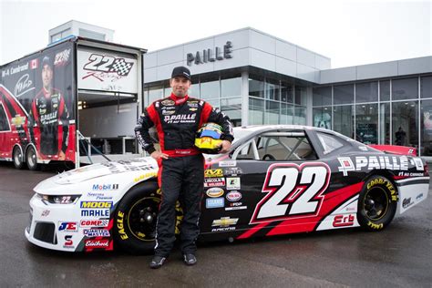 Marc Antoine Camirand Au Volant Dune Chevrolet Camaro En Nascar