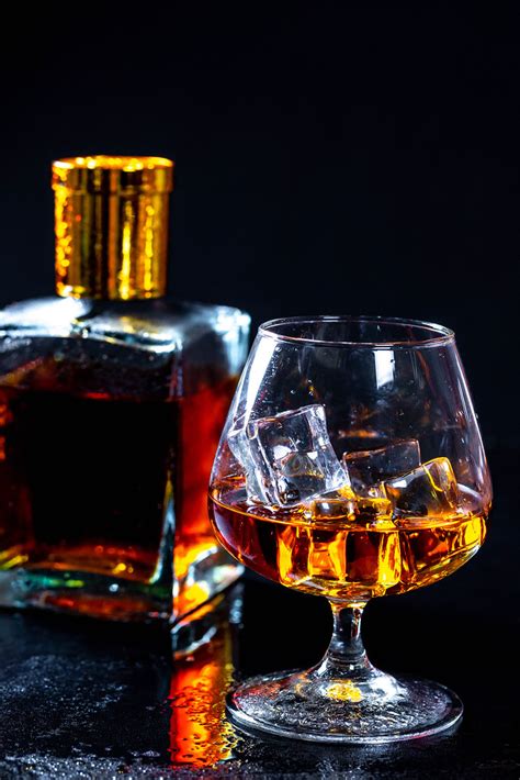 Сколько грамм в бокале вина