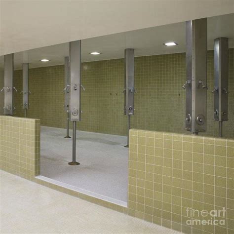 Anyone Else Have This Style Shower At Their School Or Gym My High School And College Gym Had