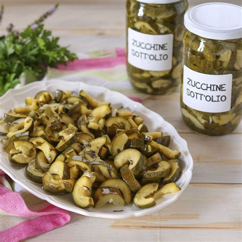 Zucchine Sott Olio Ricetta Facile Per Preparare Questi Ortaggi Estivi