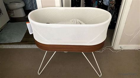 The Happiest Baby Snoo Smart Sleeper Bassinet Review The Best Six